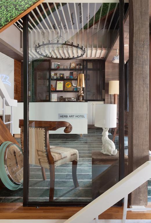 Herb Art Hotel Цзилун Экстерьер фото