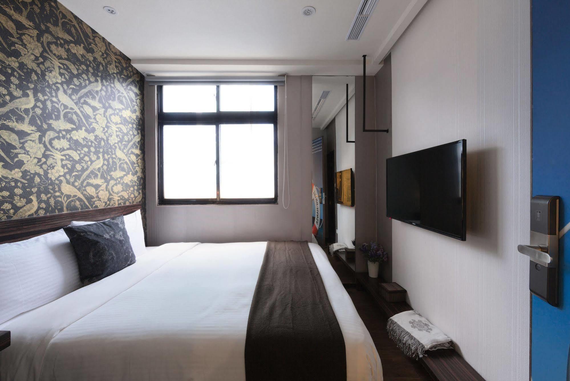 Herb Art Hotel Цзилун Экстерьер фото