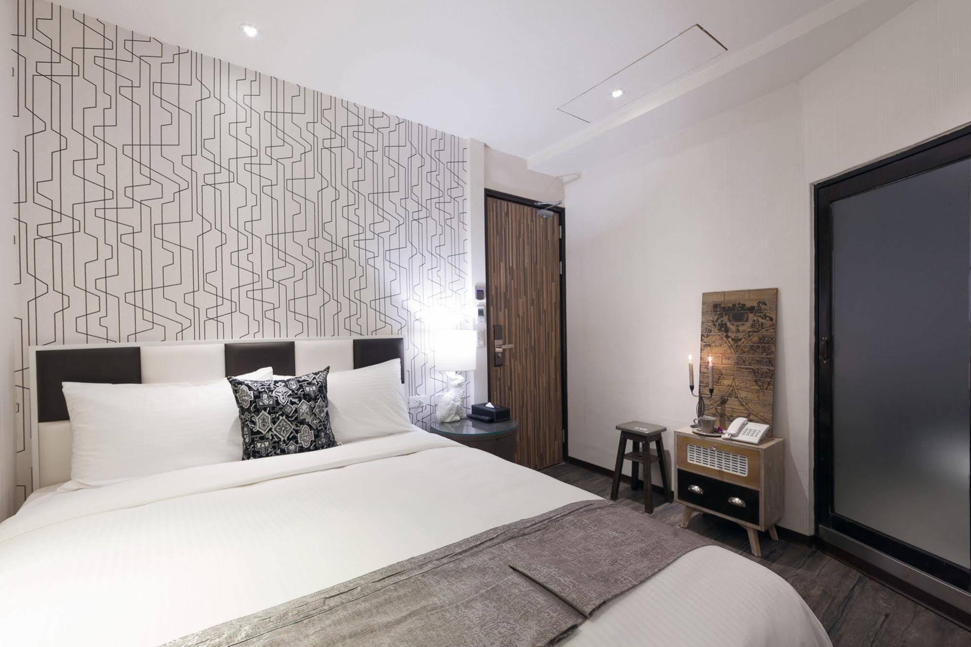 Herb Art Hotel Цзилун Экстерьер фото
