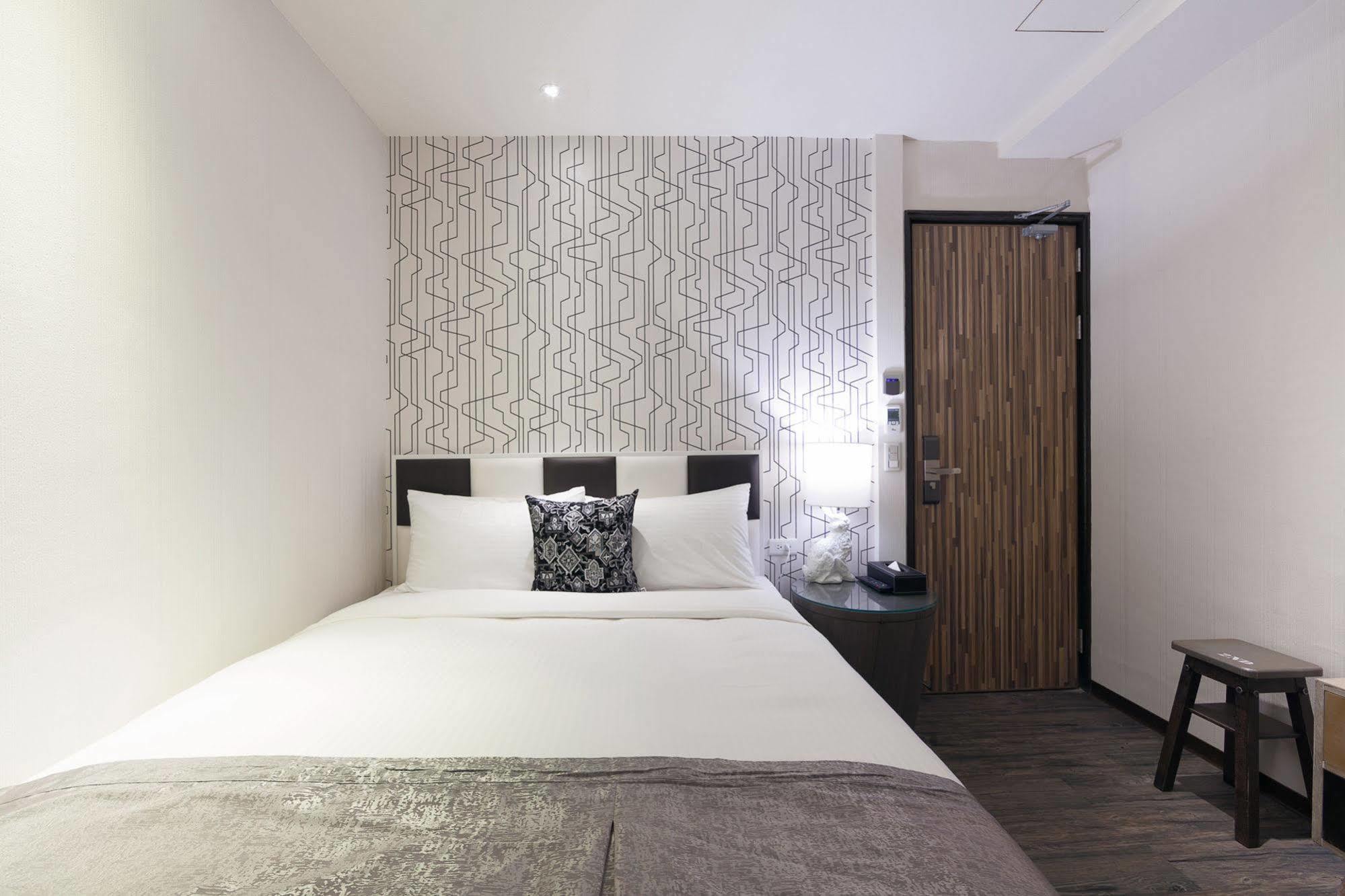 Herb Art Hotel Цзилун Экстерьер фото