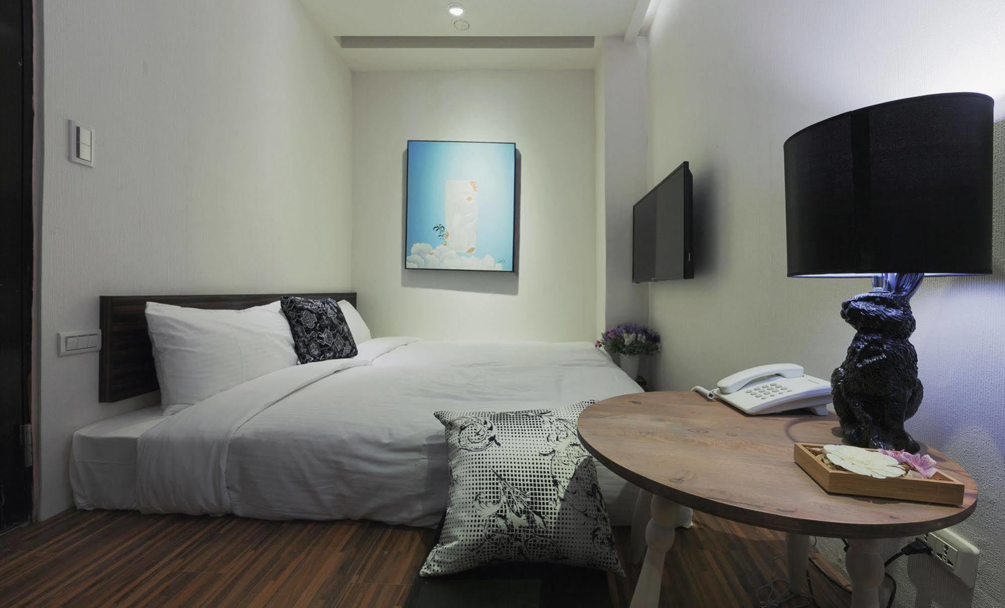 Herb Art Hotel Цзилун Экстерьер фото