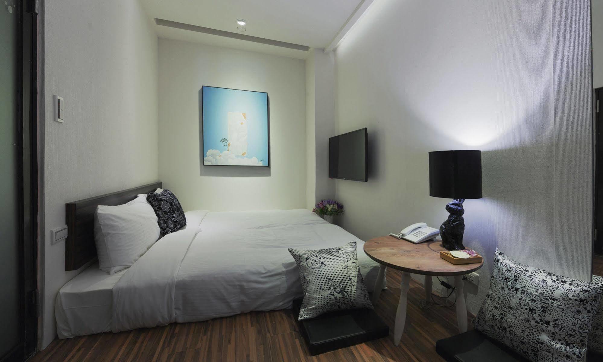 Herb Art Hotel Цзилун Экстерьер фото